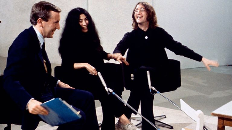Pic: ITV/Shutterstock     John Lennon and Yoko Ono appear on the 'Frost on Sunday' tv chat chow programme, produced by ITV London Weekend Television, with David Frost  ITV ARCHIVE