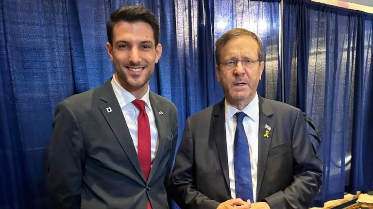 Yaron Lischinsky and Israeli President Isaac Herzog. Pic: @yaron_li/X